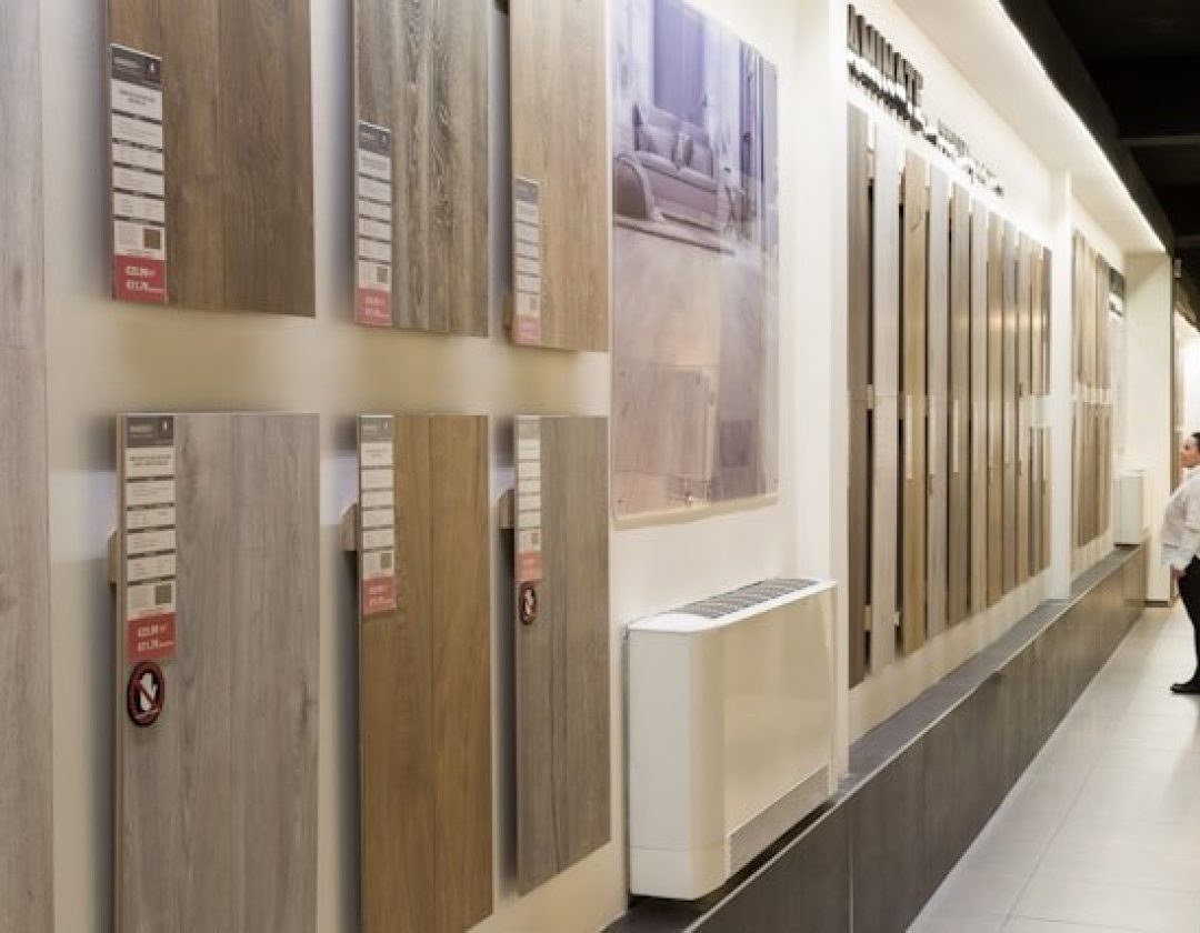 PVC vs. laminaat: wat is de beste keuze voor jouw woning?